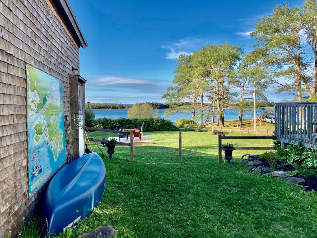 Groundswell Pub & Inn D'Escousse Eksteriør bilde