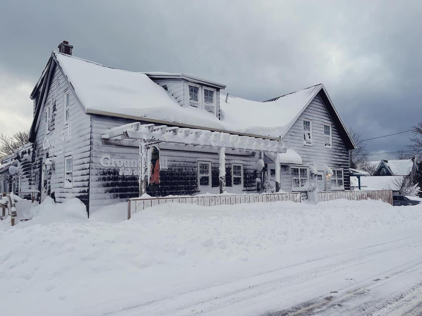 Groundswell Pub & Inn D'Escousse Eksteriør bilde